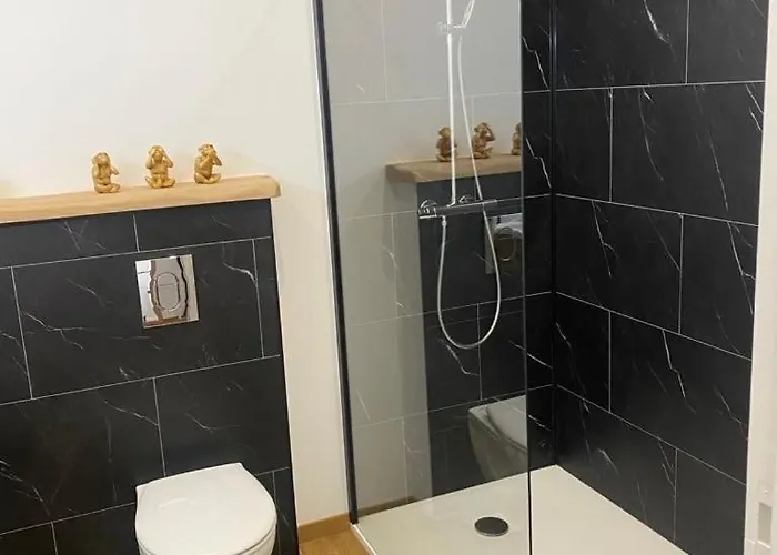 Holiday home Maison Prive De Bourg 4 Personnes Sainte-Marie-du-Mont (Manche)