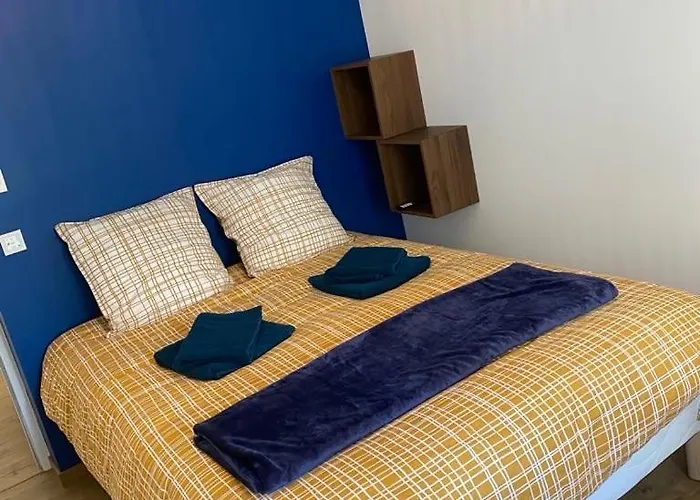 Holiday home Maison Prive De Bourg 4 Personnes Sainte-Marie-du-Mont (Manche)